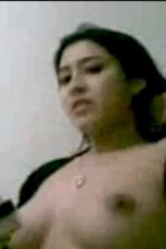 Silvi.Manis.Make.up.Sambil.Bugil