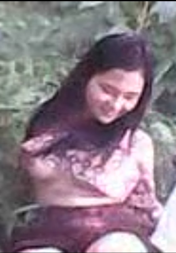 Jilbab SMA Di Hutan Masih Pakai Batik Coklat (2020)